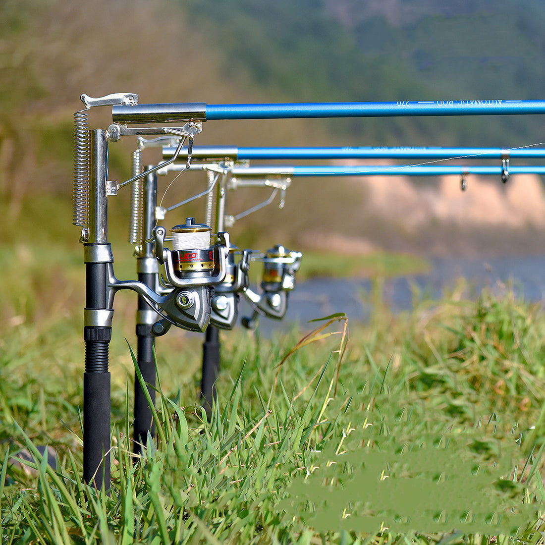 Self Lifting Throwing Fishing Rod