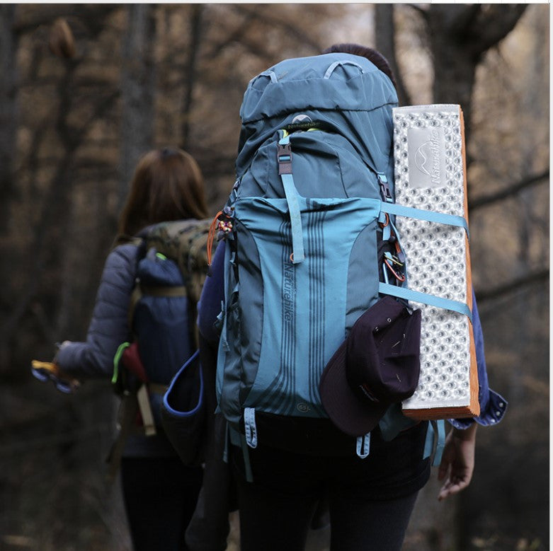 Large-Capacity Hiking Backpack for Men and Women